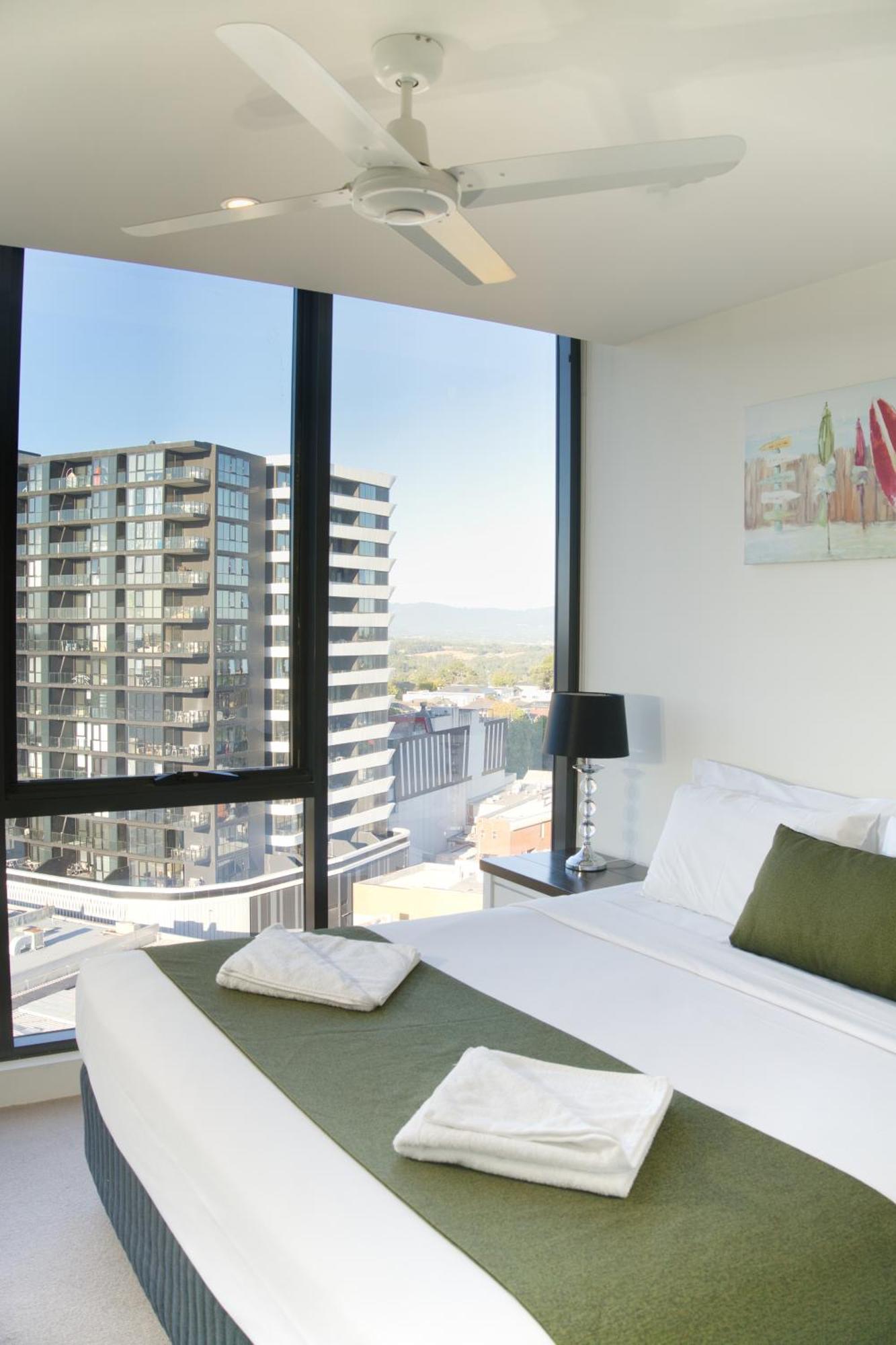 Park Avenue - Ikon Glen Waverley Luaran gambar