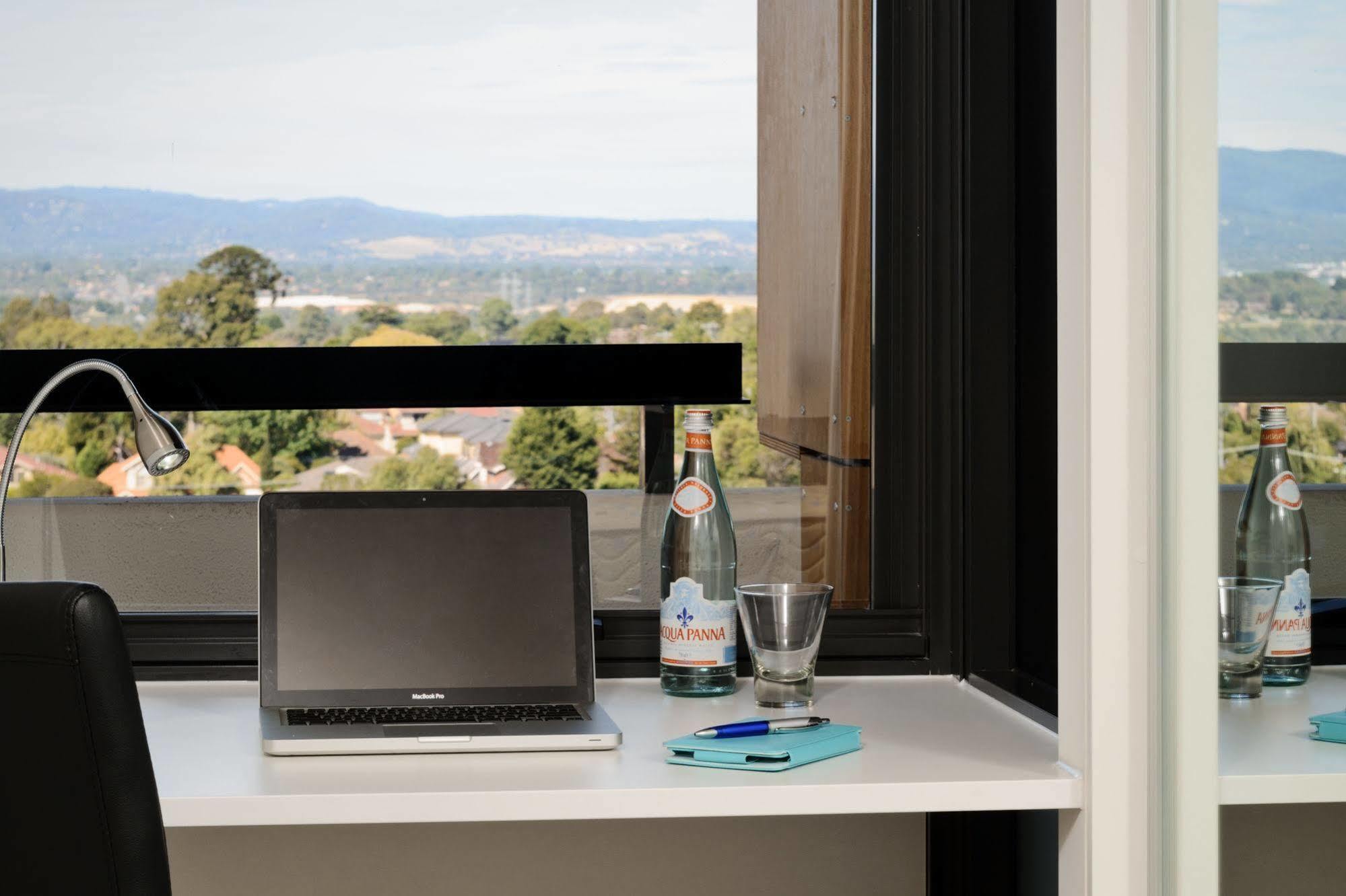 Park Avenue - Ikon Glen Waverley Luaran gambar
